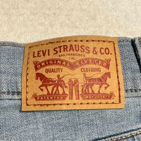 LEVIS Womens Mid Length Shorts  size 24 Blue Cuffed Denim Jean Shorts Co… - Picture 6 of 13